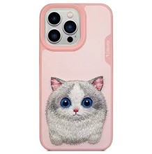 Чехол-накладка для iPhone 15 Pro Max  Nimmy кошечка розовенькая