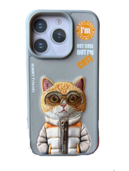 Чехол-накладка для iPhone 15 Pro Max  Nimmy кошечка в куртке