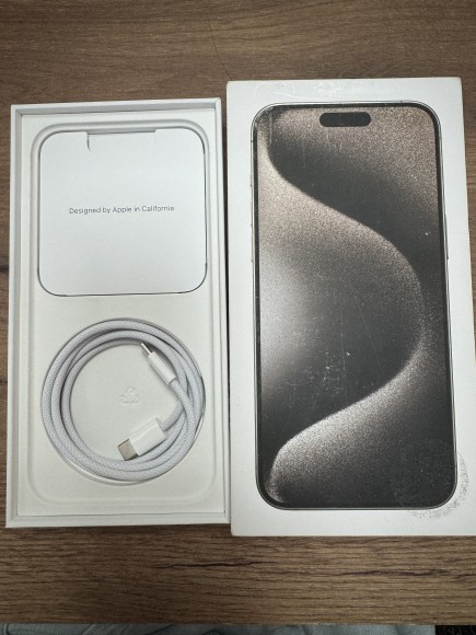 Apple iPhone 15 Pro Max 512Gb (358560152608353) У/Ц (Натуральный Титан)