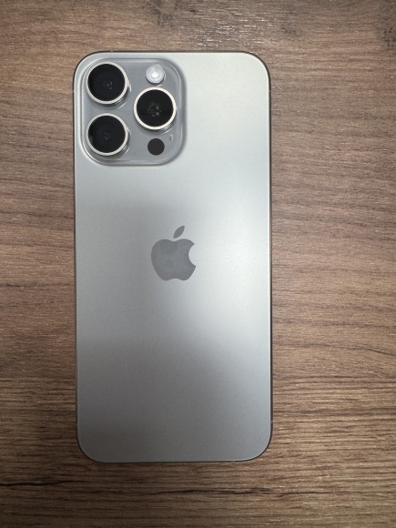 Apple iPhone 15 Pro Max 512Gb (358560152608353) У/Ц (Натуральный Титан)