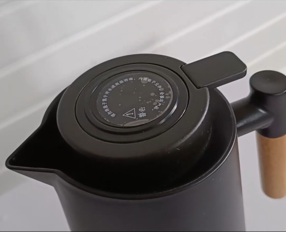 Термос кувшин Quange 1000 мл (ВТ-301) голубой Термос кувшин Quange 1000 мл (ВТ-301) голубой