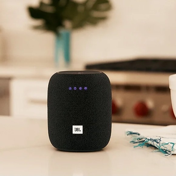Умная колонка JBL Link Music с Алисой (черный) Умная колонка JBL Link Music с Алисой (черный)