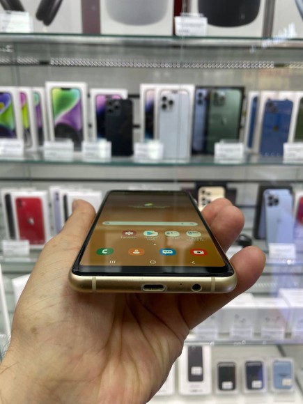 Samsung A730F/DS А8+ 32Gb (352022091541936) Б/У (Золотой)