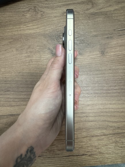 Apple iPhone 15 Pro Max 512Gb (354784329579867) Б/У (Натуральный Титан)