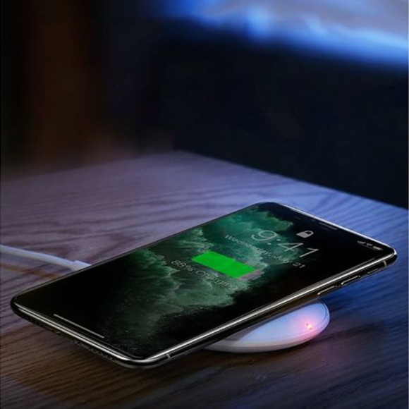 Беспроводное зарядное устройство Baseus Cobble Wireless Charger Белый (WXYS-02) Беспроводное зарядное устройство Baseus Cobble Wireless Charger Белый (WXYS-02)