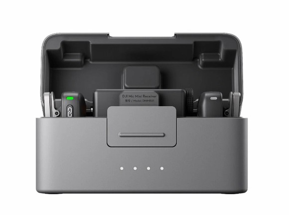 Беспроводной микрофон DJI Mic Mini (2 TX + 1 RX) (Черный) Беспроводной микрофон DJI Mic Mini (2 TX + 1 RX) (Черный)