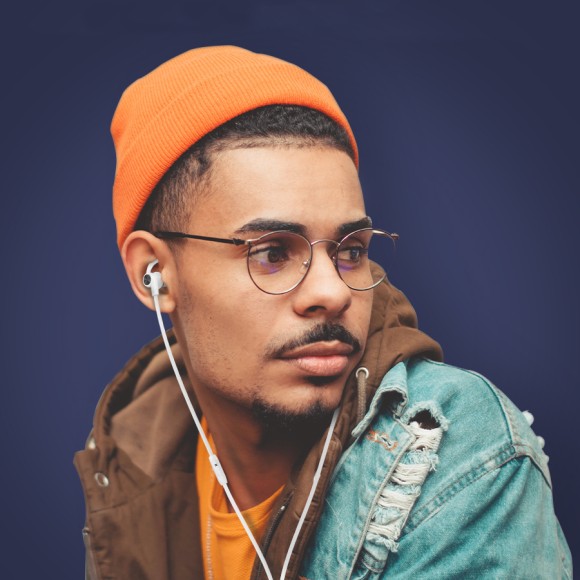 Наушники YISON CX300 черные Наушники YISON CX300 черные