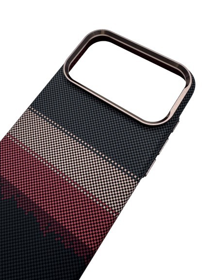 Чехол-накладка для iPhone 17 Pro FreeAir MagSafe черный/красный Чехол-накладка для iPhone 17 Pro FreeAir MagSafe черный/красный