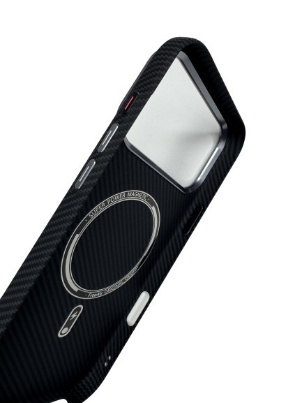 Чехол-накладка для iPhone 17 Pro FreeAir MagSafe черный Чехол-накладка для iPhone 17 Pro FreeAir MagSafe черный