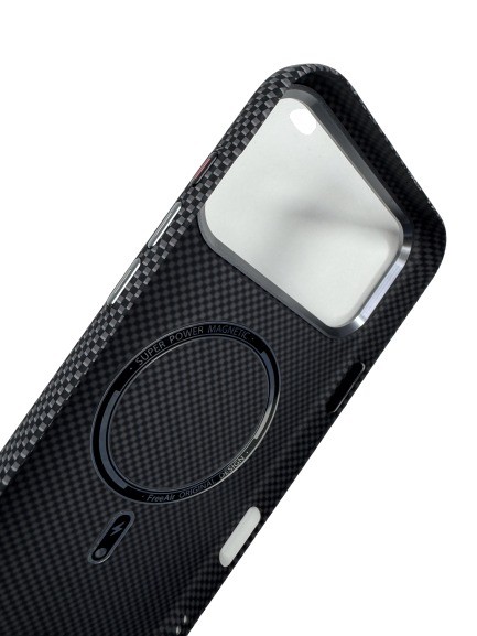 Чехол-накладка для iPhone 17 Pro Max FreeAir MagSafe черный с драконом