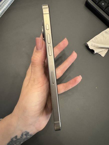 Apple iPhone 15 Pro Max 512Gb (353134989108071) Б/У (Натуральный Титан)