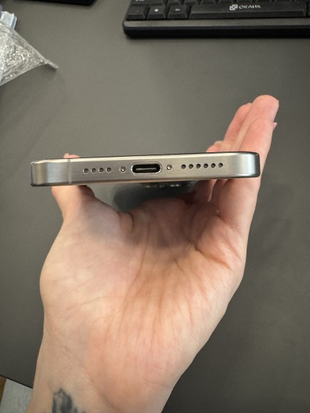 Apple iPhone 15 Pro Max 512Gb (353134989108071) Б/У (Натуральный Титан)