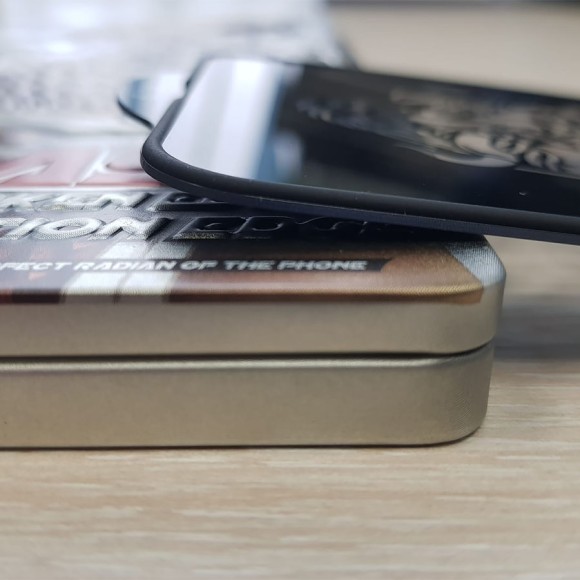 Стекло Apple iPhone 13/13 Pro Remax GL-59 силиконовые края