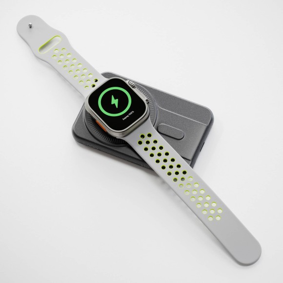 Аккумулятор Breaking P219 4 в 1 5000 mAh 20W Mag Safe черный Аккумулятор Breaking P219 4 в 1 5000 mAh 20W Mag Safe черный