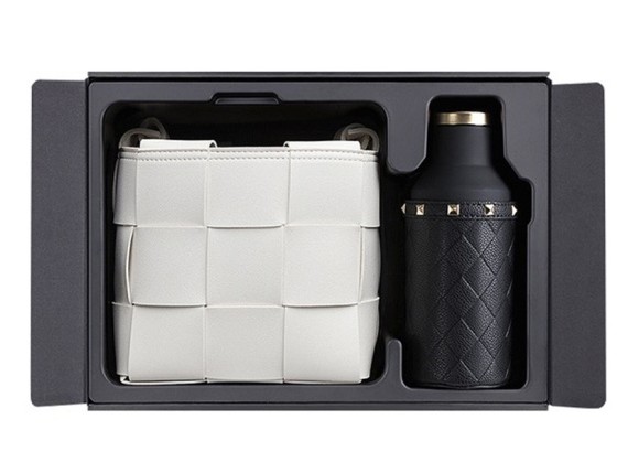 Подарочный набор Xiaomi Fashion Gift Box (Термос, чехол для термос, плетеная сумка) RHR7772 Подарочный набор Xiaomi Fashion Gift Box (Термос, чехол для термос, плетеная сумка) RHR7772