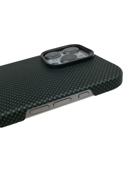 Чехол-накладка для iPhone 16 Pro  Benks Magnetic Kevlar fiber Green