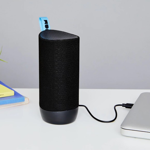 Портативная акустика Jam Zero Chill Black (HX-P606BK) Портативная акустика Jam Zero Chill Black (HX-P606BK)